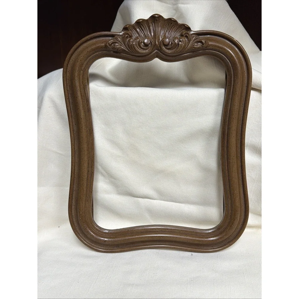 Vtg I.I.C. 1978 Ornate Gesso Photo Frame Made in USA - Front Piece Only
